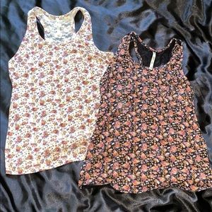 🌻3/$15🌻 2 Floral Tank Tops w/ Lace Back